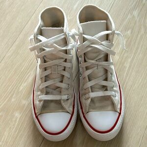 Girls Converse Size 3